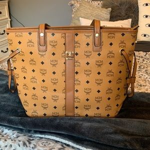 MCM TOTE BAG